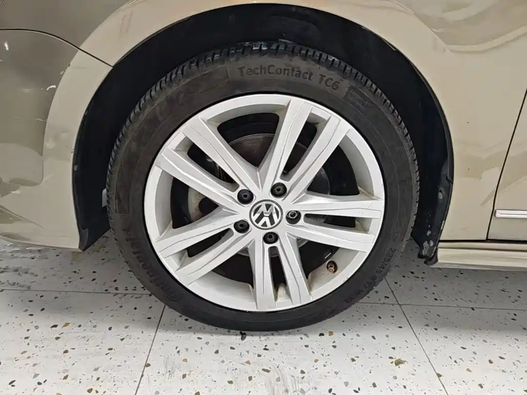 Volkswagen Sagitar — миниатюра 23