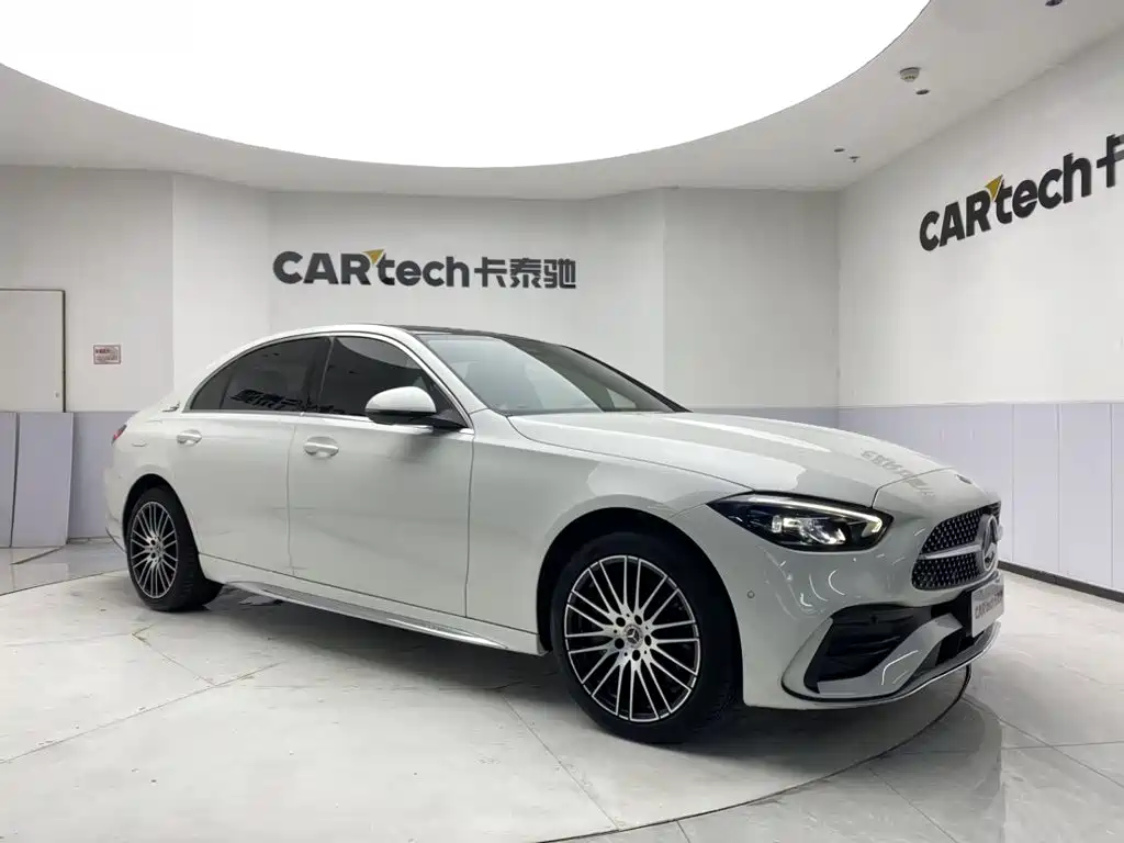 Mercedes-Benz C-Class — миниатюра 2