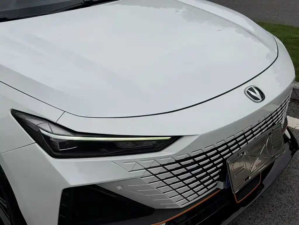 Changan UNI-V — миниатюра 4