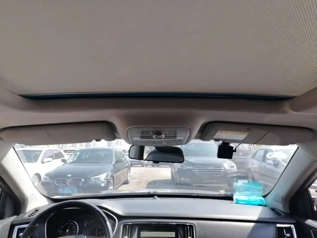 Roewe RX5 — миниатюра 18