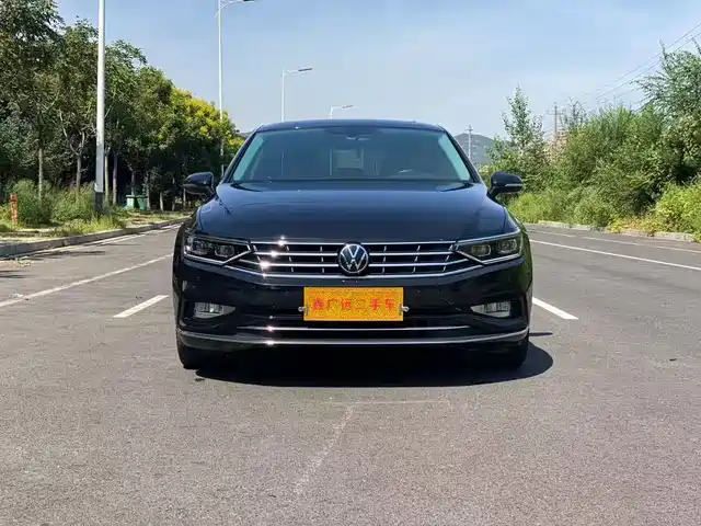 VOLKSWAGEN MAGOTAN 2022