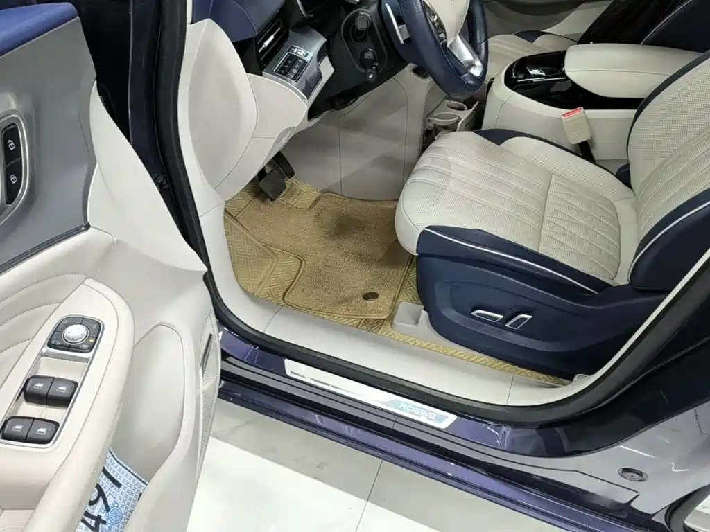 Roewe iMAX8 — миниатюра 16