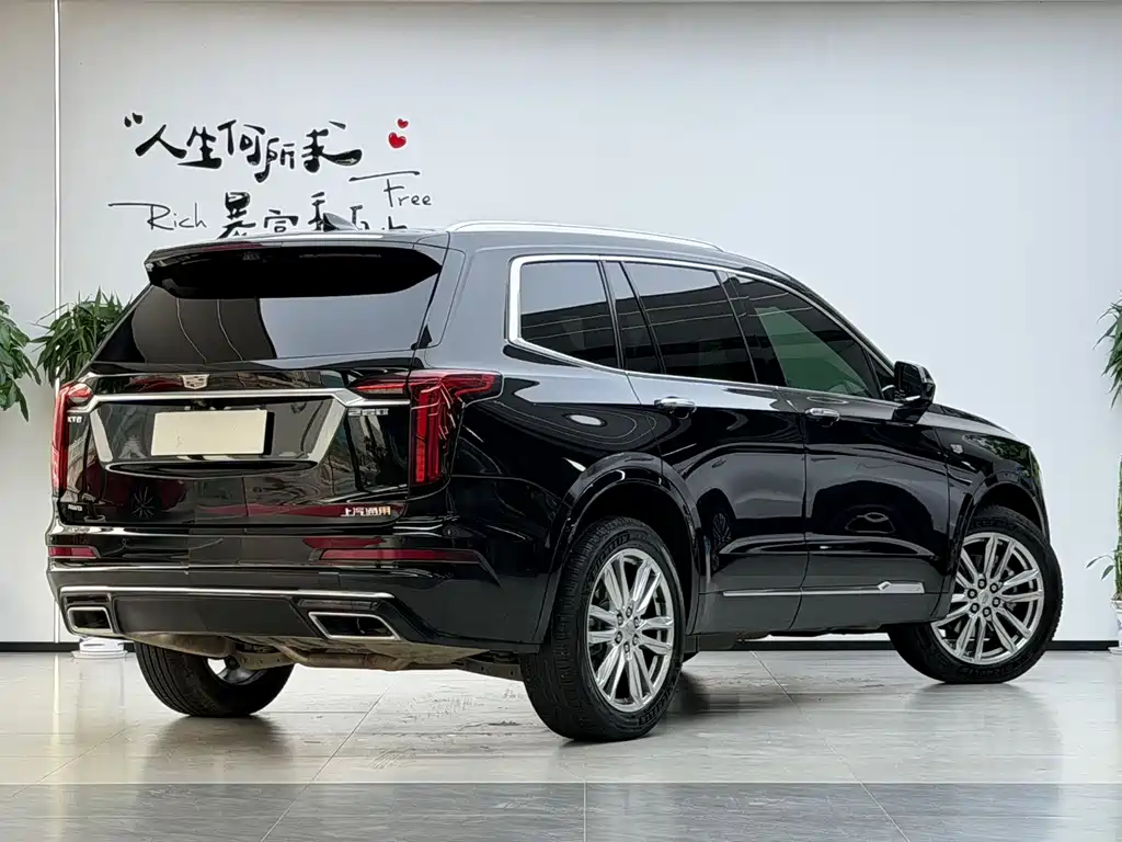 Cadillac XT6 — миниатюра 16