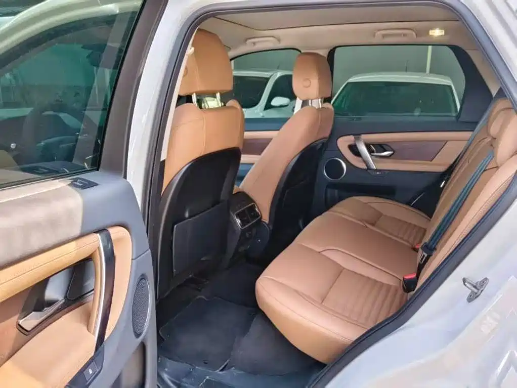 Land Rover Discovery Sport — миниатюра 5