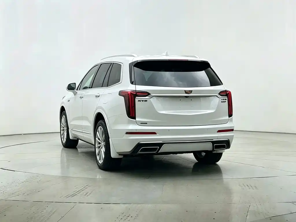 Cadillac XT6 — миниатюра 9