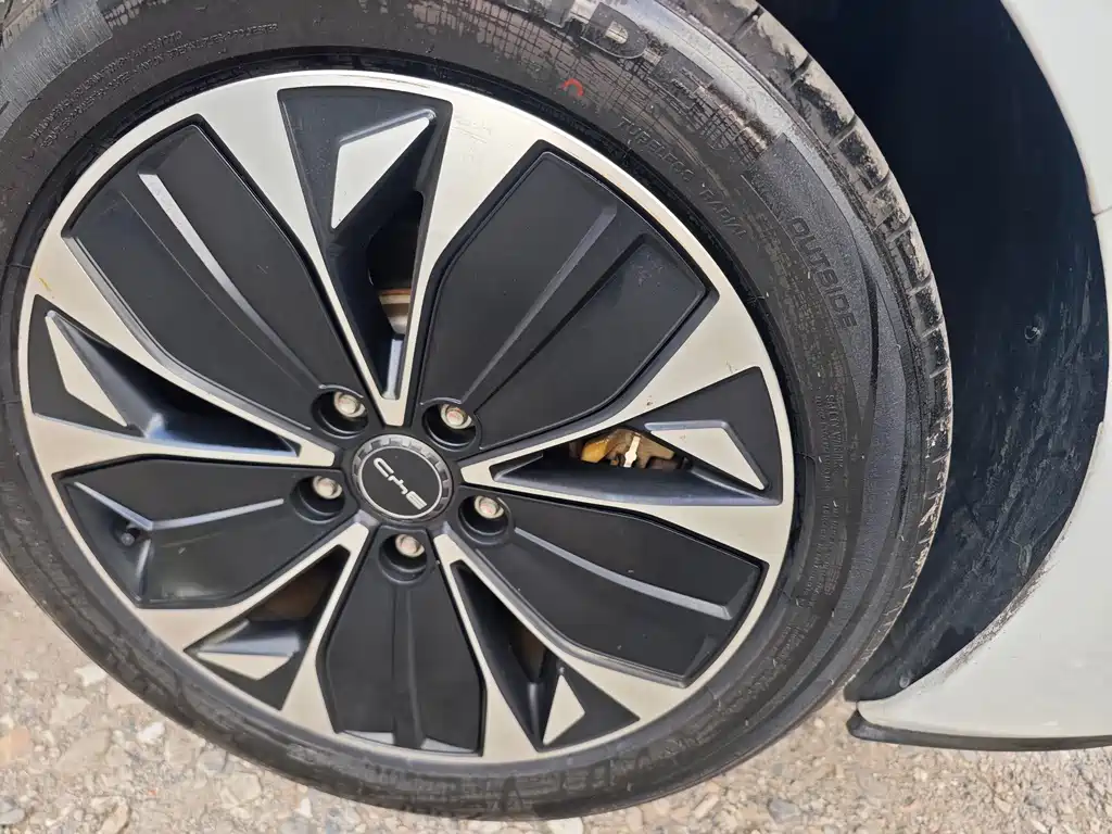 BYD Seal — миниатюра 17