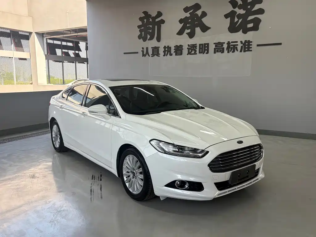 Ford Mondeo 2013 2.0L GTDi200 Fashion