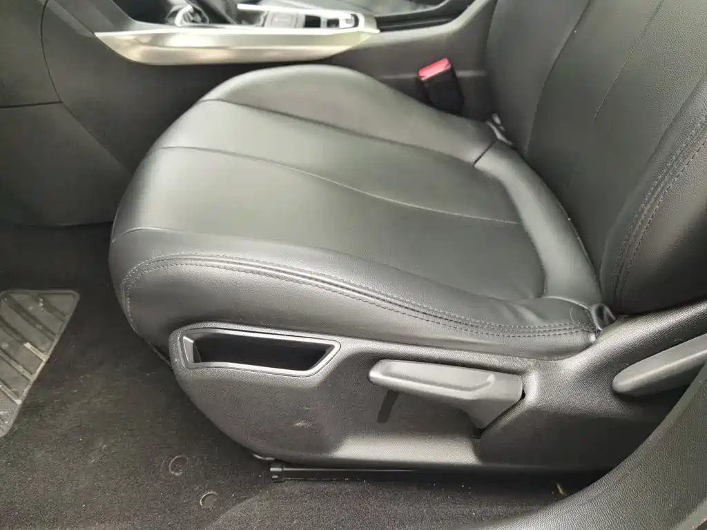 Peugeot 408 — миниатюра 20