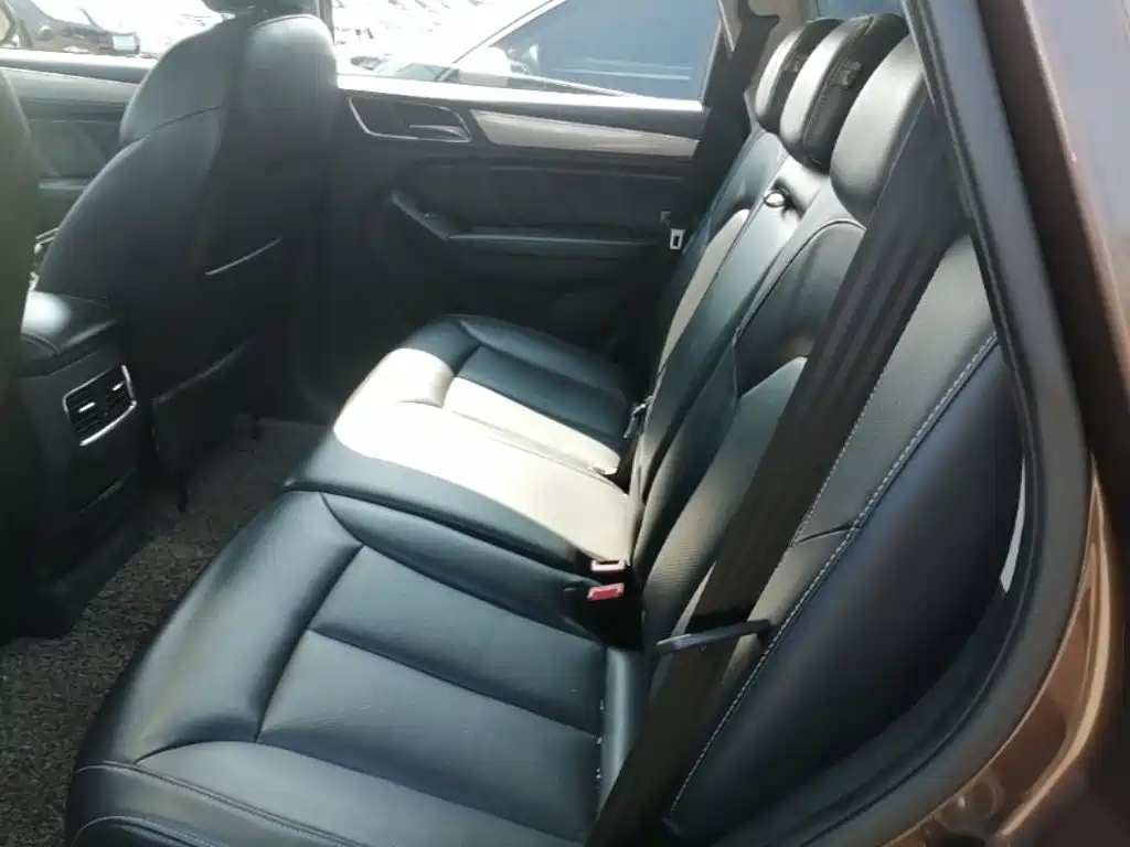 Roewe RX5 — миниатюра 17