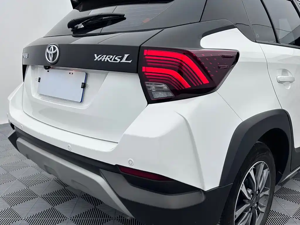 Toyota Yaris L — миниатюра 9