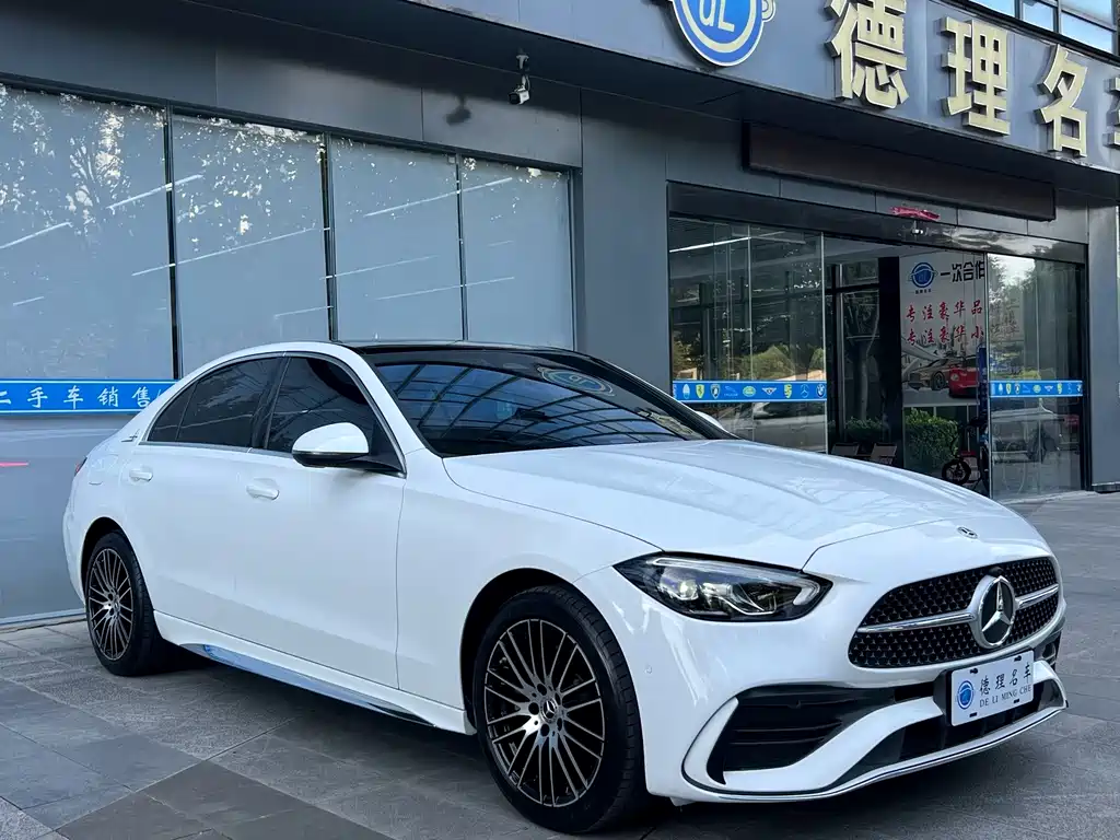 Mercedes-Benz C-Class — миниатюра 4