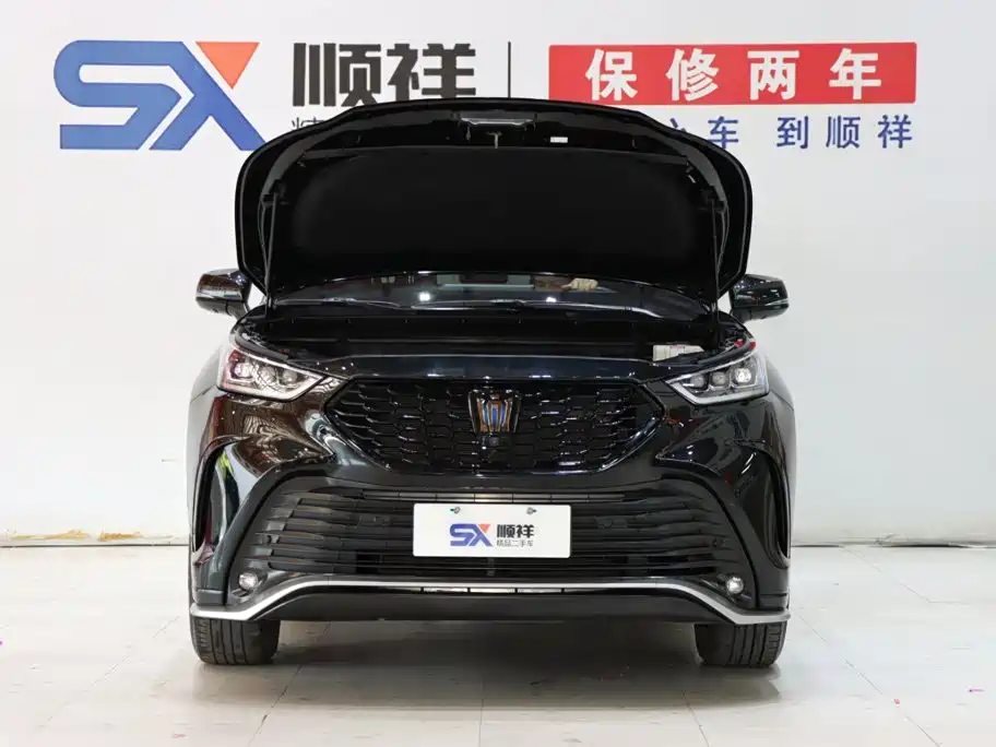 Toyota Crown Kluger — миниатюра 19