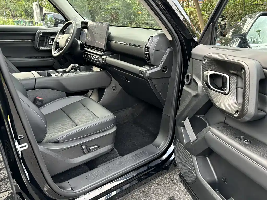 HAVAL SECOND GENERATION BIG DOG NEW ENERGY