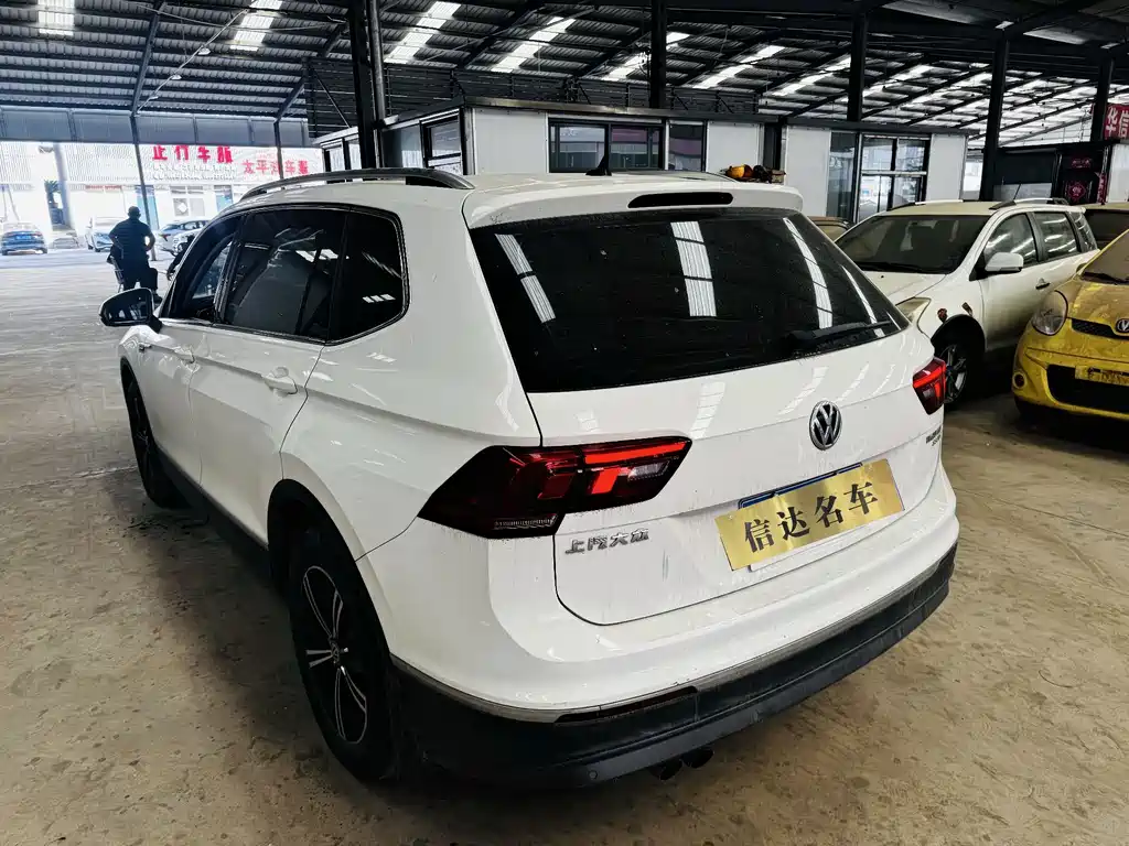 Volkswagen Tiguan L — миниатюра 8