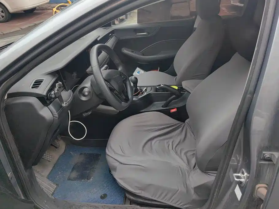 Roewe i5 — миниатюра 9