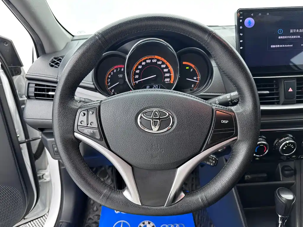 Toyota Yaris L — миниатюра 15
