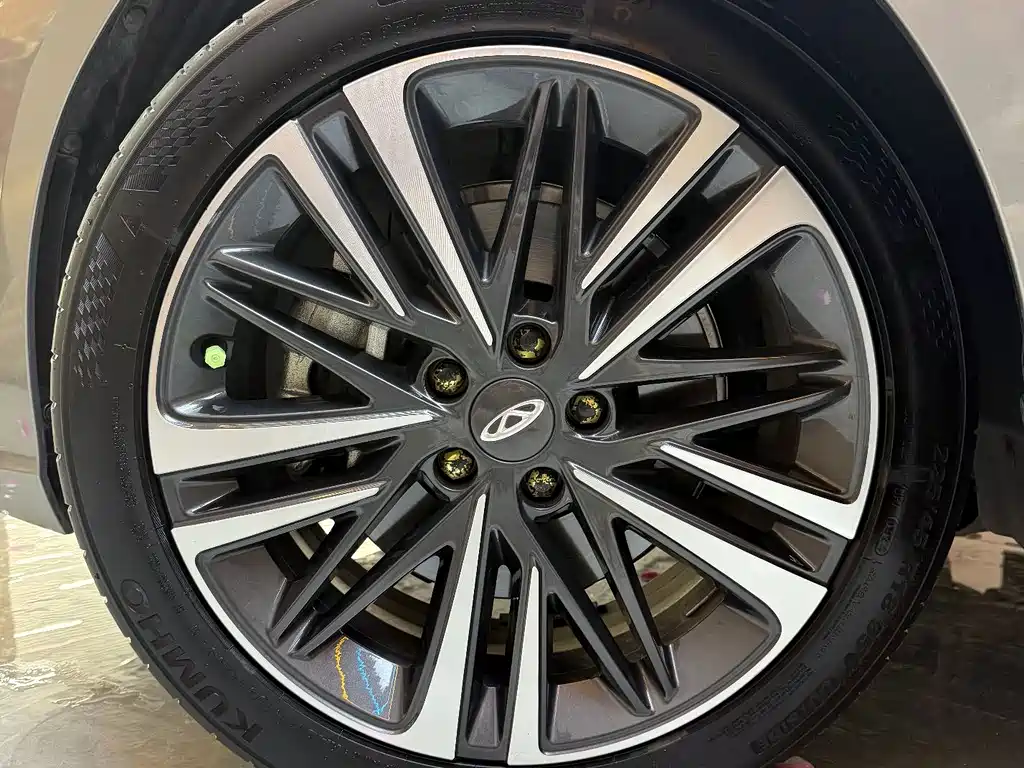 Chery Arrizo 8 — миниатюра 16