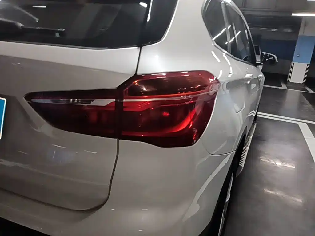 BMW X1 — миниатюра 8
