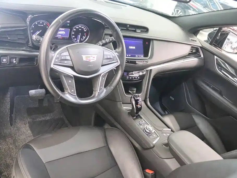 Cadillac XT5 — миниатюра 11