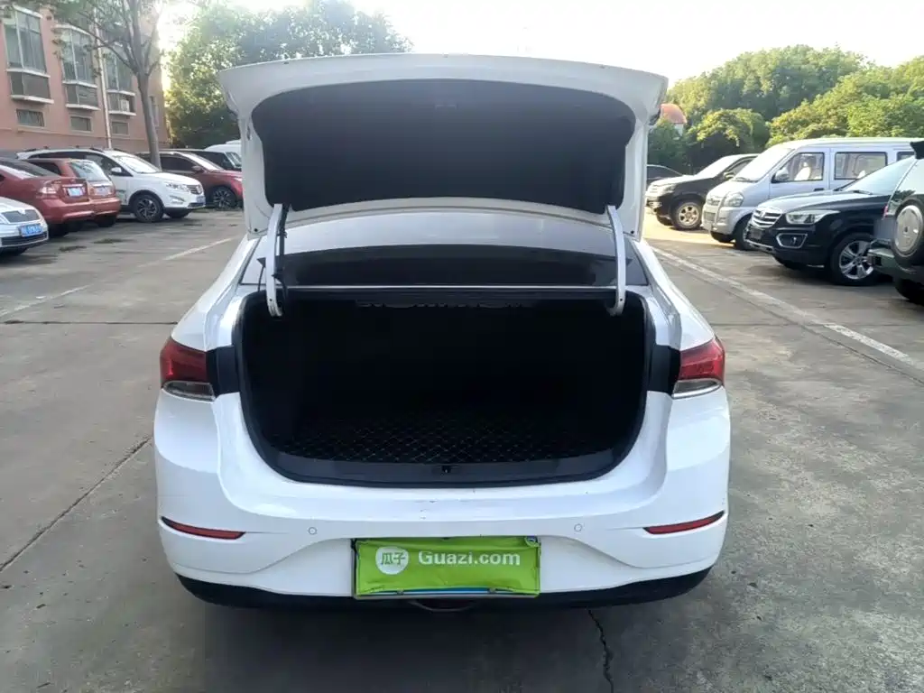 Buick Excelle — миниатюра 19