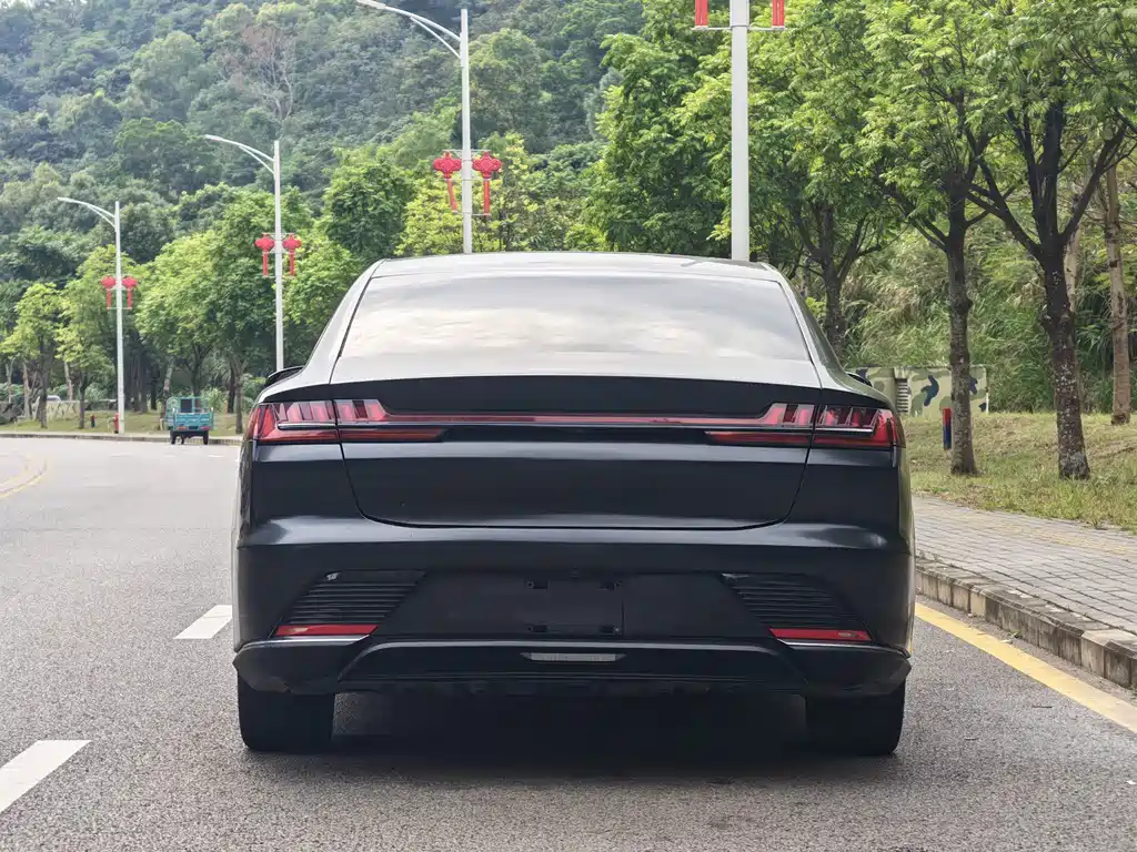 BYD Han — миниатюра 4