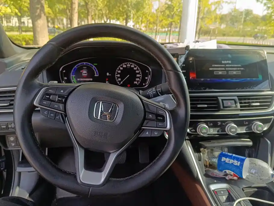 Honda Inspire — миниатюра 12