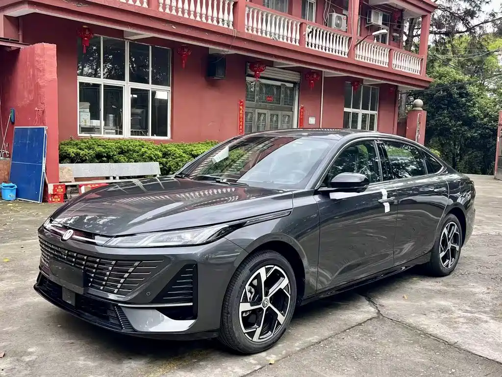 Changan Eado — миниатюра 2