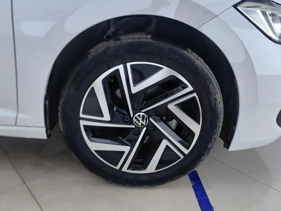 Volkswagen Sagitar — миниатюра 6