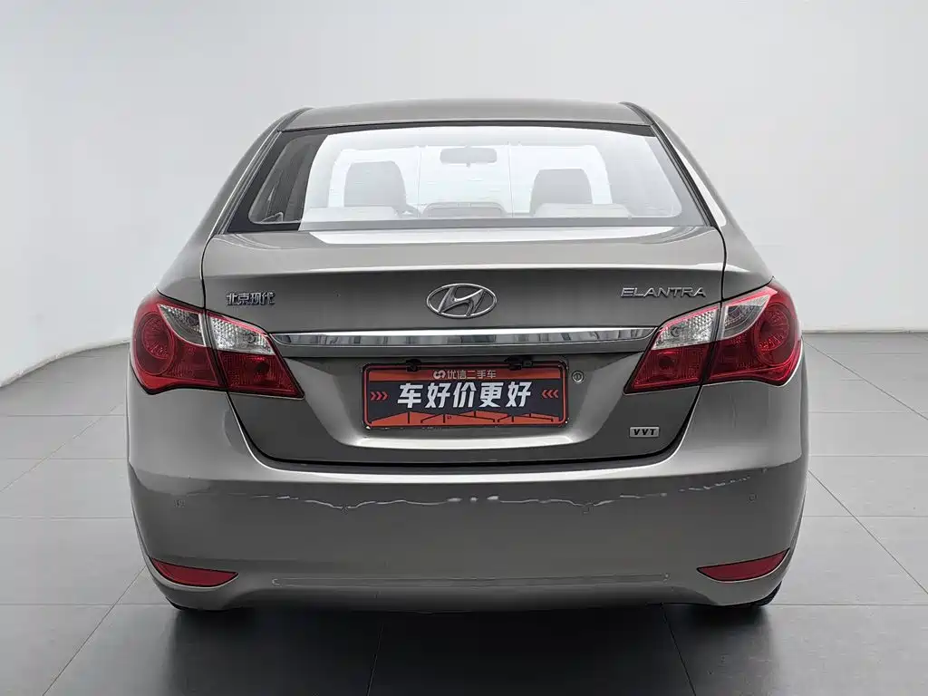 Hyundai Elantra — миниатюра 4