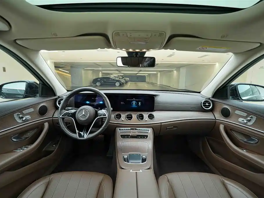 MERCEDES-BENZ E CLASS