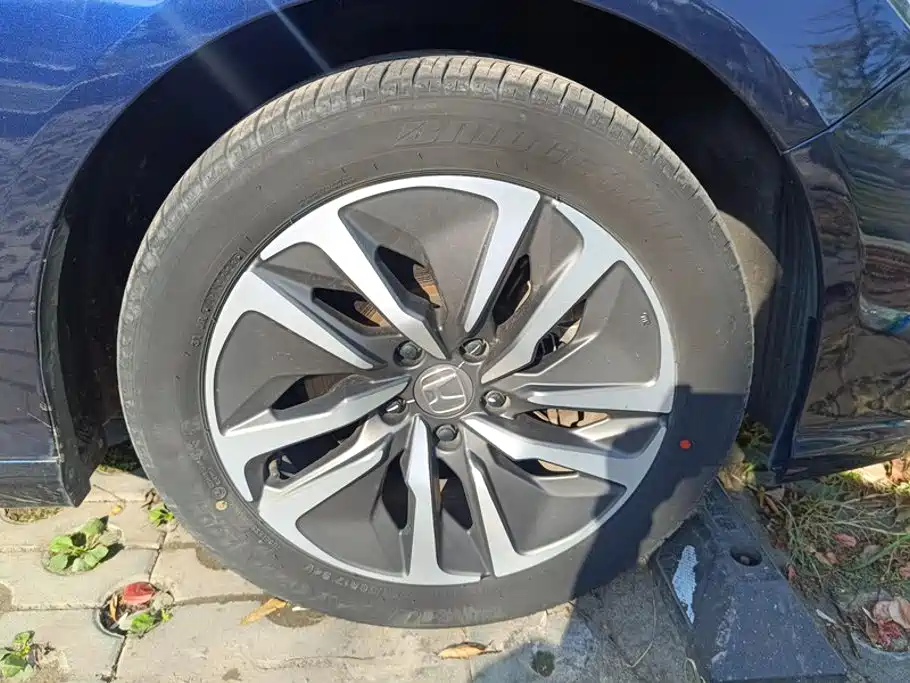 Honda Inspire — миниатюра 6