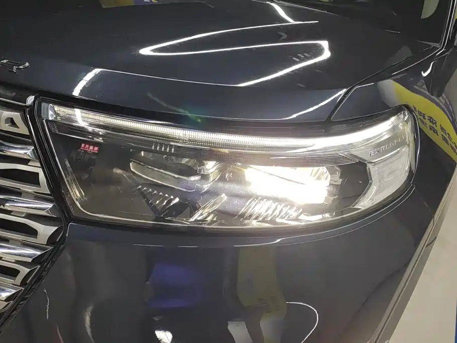 Ford Explorer — миниатюра 5