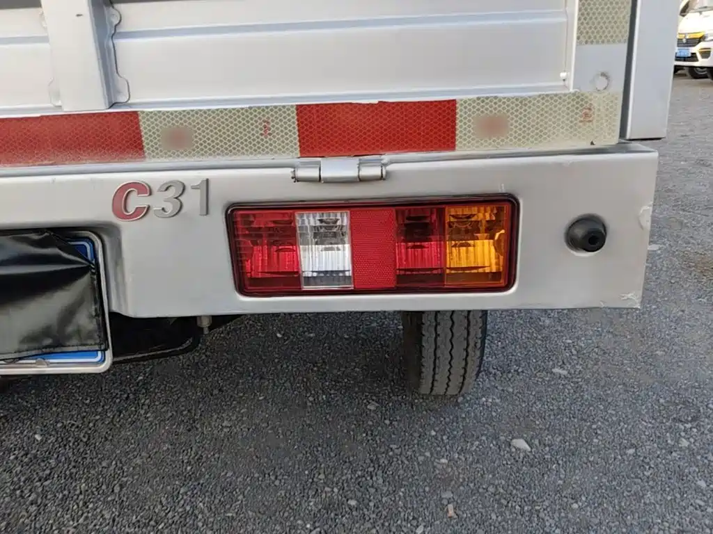 DFSK C31 — миниатюра 8