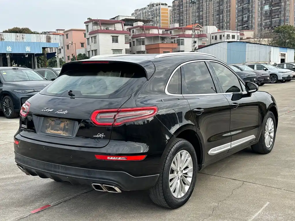ZOTYE SR9