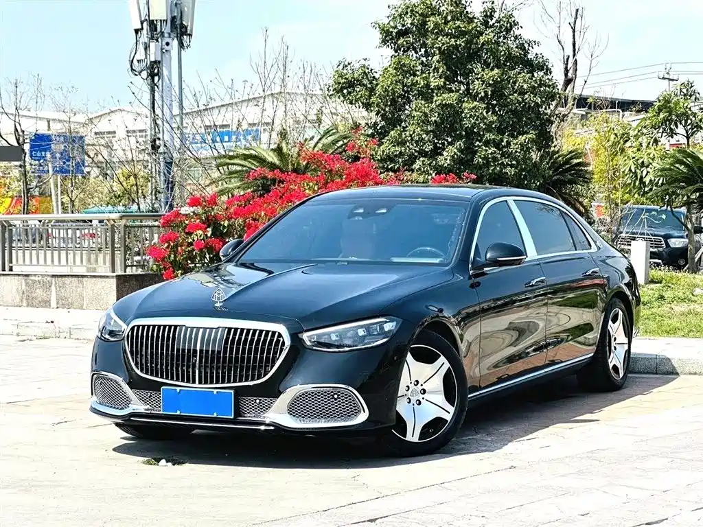 Mercedes-Benz S-Class 2024