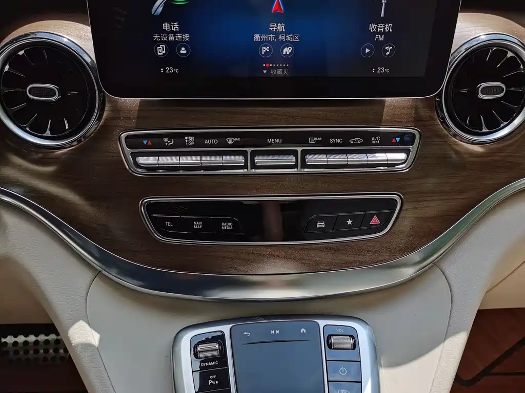 MERCEDES-BENZ V CLASS