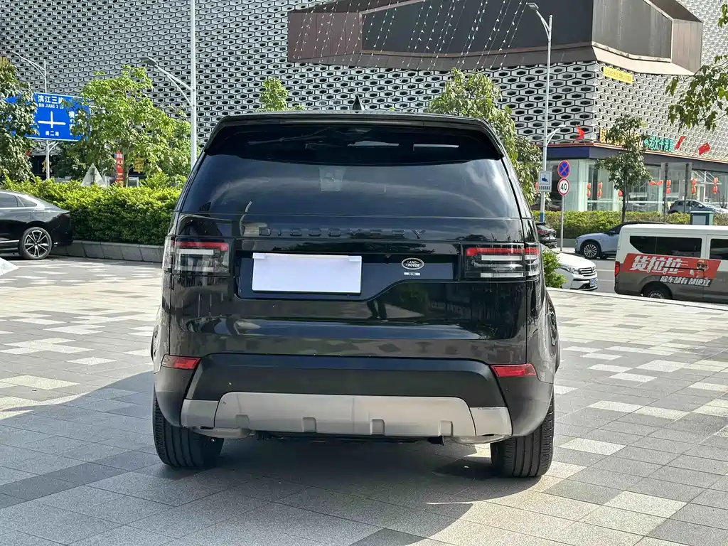 Land Rover Discovery — миниатюра 3