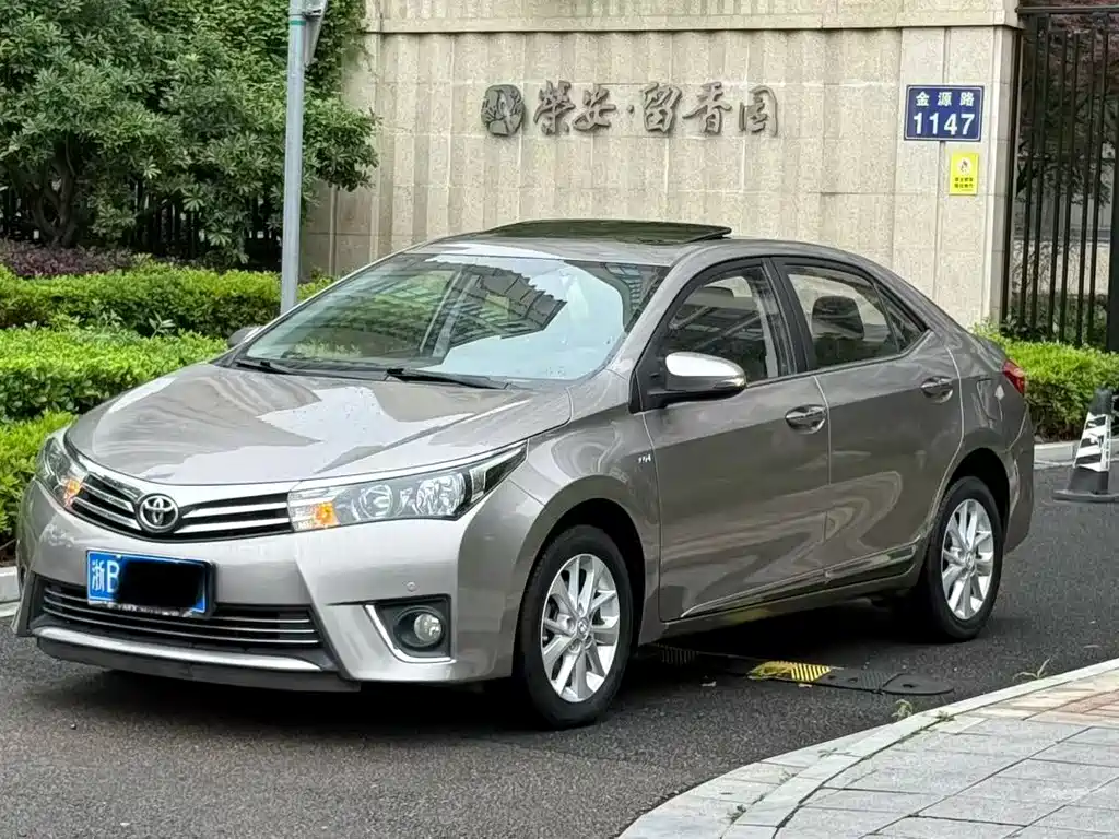 Купить Toyota Corolla