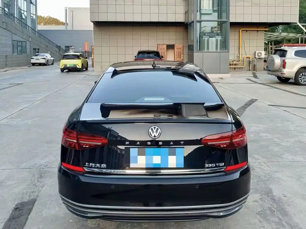 Volkswagen Passat — миниатюра 8