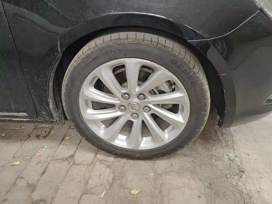 Buick LaCrosse — миниатюра 6