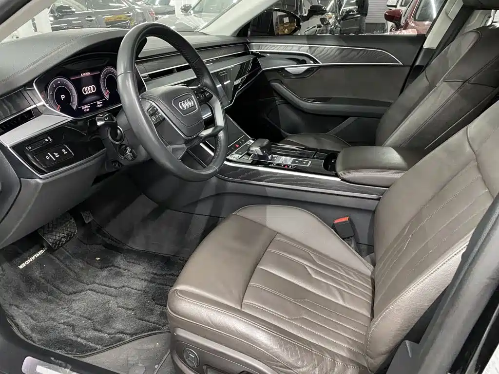 Audi A8 — миниатюра 3