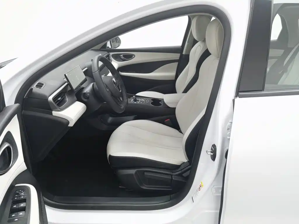 BYD Seal 05 DM-i — миниатюра 10