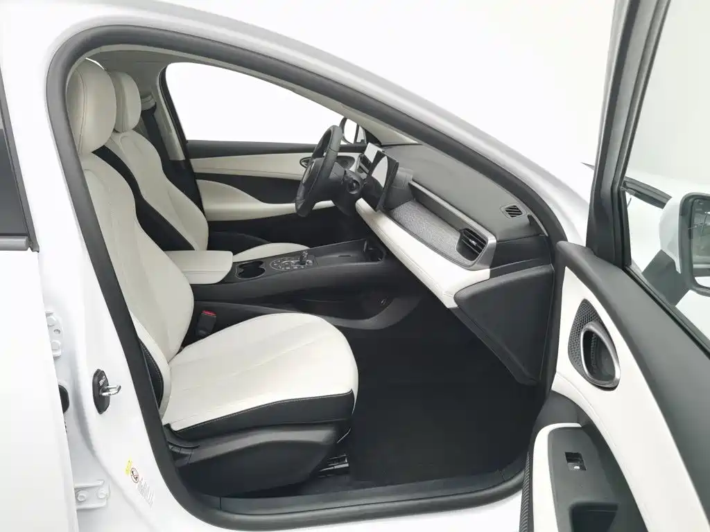 BYD Seal 05 DM-i — миниатюра 23