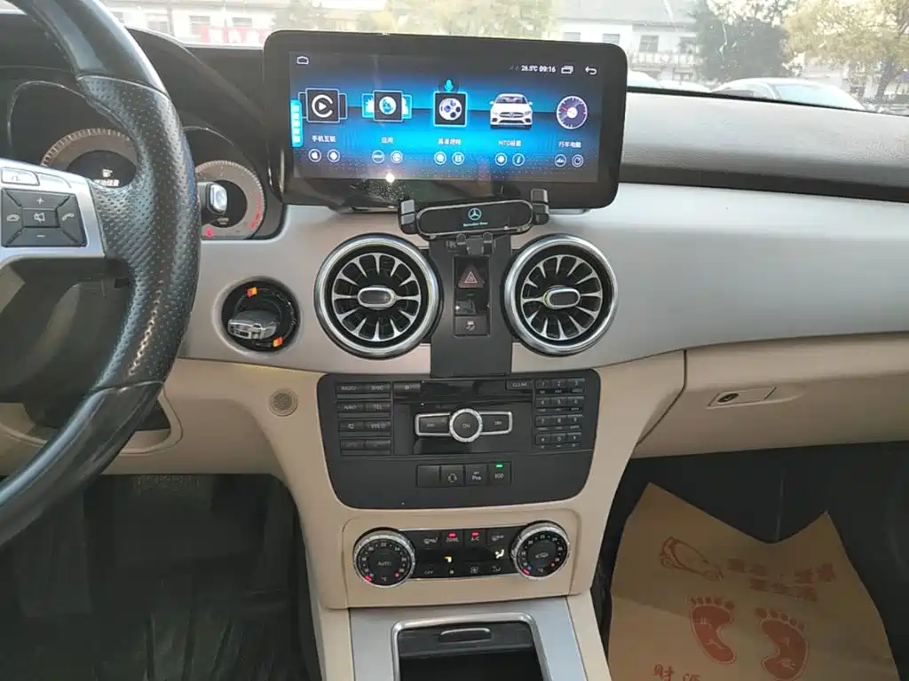 Mercedes-Benz GLK-Class — миниатюра 13