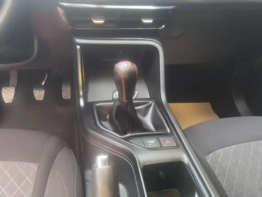 Roewe i5 — миниатюра 14