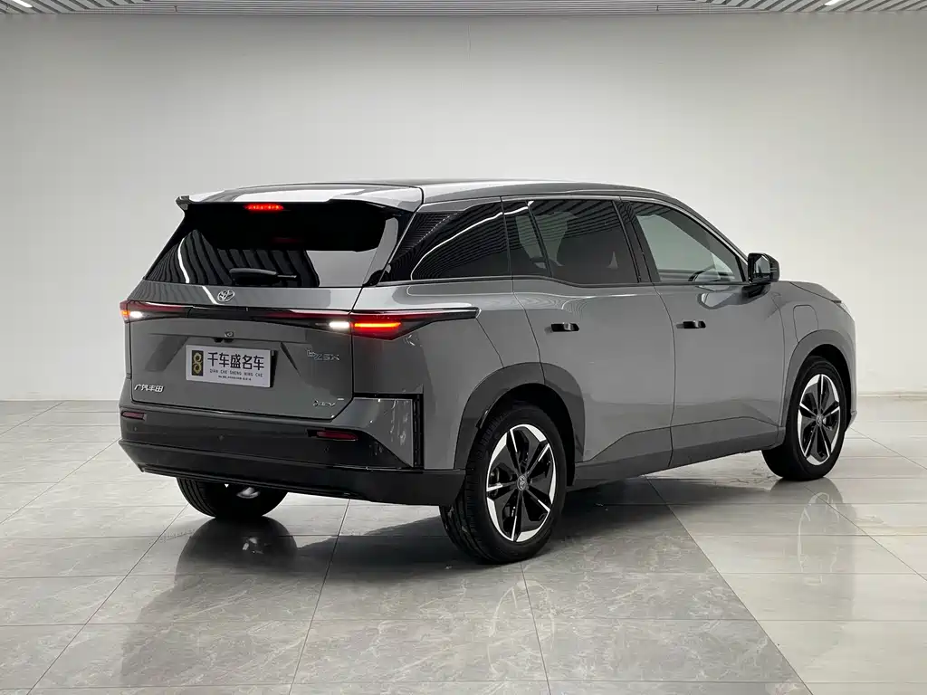 Toyota bZ3X — миниатюра 6