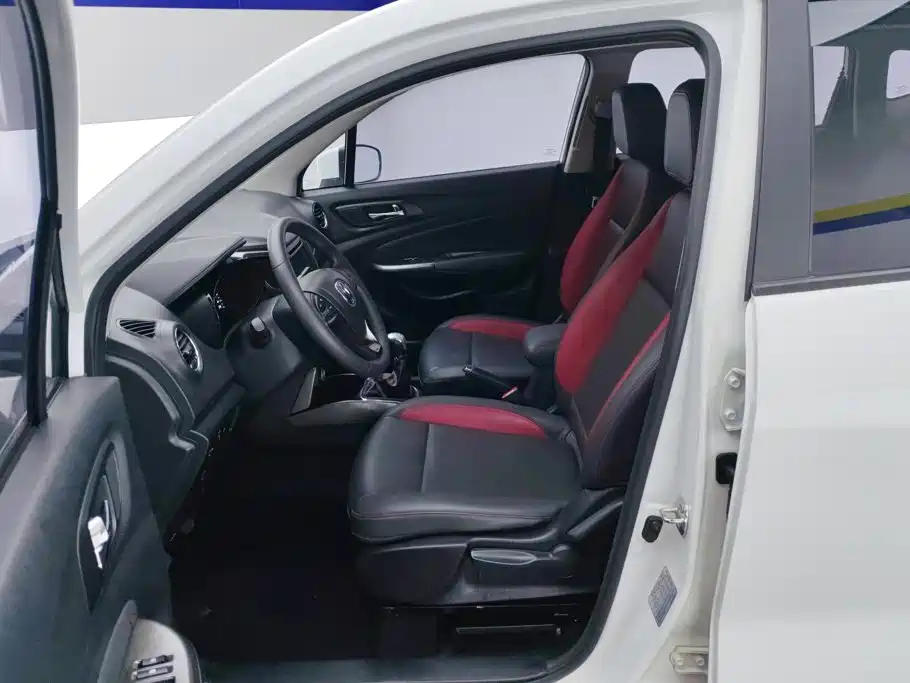Changan CS15 — миниатюра 7