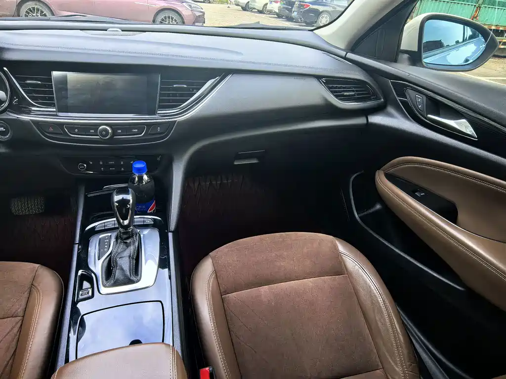 Buick Regal — миниатюра 17