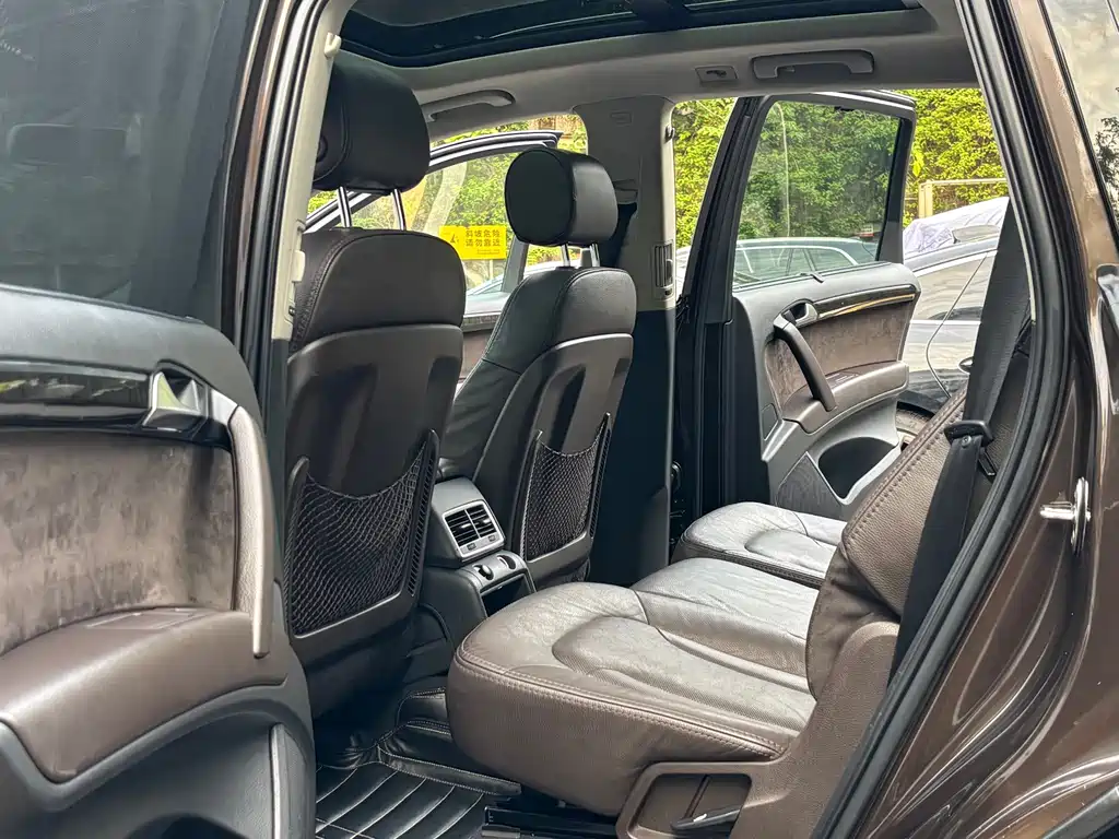 Audi Q7 — миниатюра 8