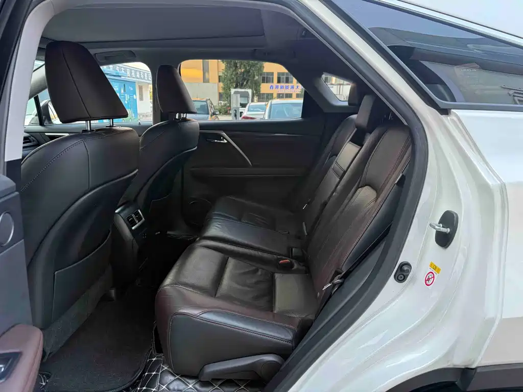 Lexus RX — миниатюра 5